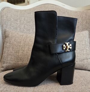 TORY BURCH SIZE 7.5 KIRA CALF LEATHER ANKLE BOOTS